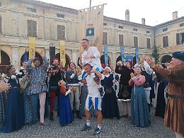 Al Palio di Isola trionfa la contrada Le Gerre