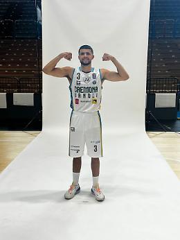 Basket serie A: le prime immagini di Marcus Zegarowski al PalaRadi