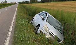 Auto va fuori strada: tre bambini all’ospedale