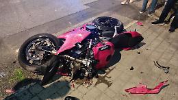Terribile incidente in moto, 34enne ferito gravemente