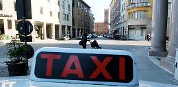 «Nessun taxi alle 23», ma ora 4 nuove licenze