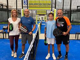 Padel: i vincitori del concorso de La Provincia in campo con Antonio Cabrini