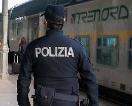 Picchiato e rapinato in treno, non sono loro: assolti in due