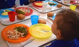 "Mangio o non mangio", il dilemma in mensa. Cremona è seconda in Italia