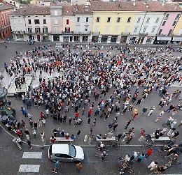 #iostoconogliopo: «Le mamme partoriscono sulle auto»
