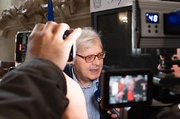 "Deve 715mila euro al fisco", Sgarbi indagato a Roma