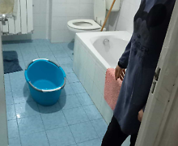 Pioggia in casa: «A giorni i lavori»