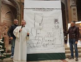 In chiesa con i guanti e il berretto: caldaia ko