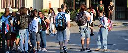 Atti di bullismo all’istituto Diotti, la dirigente corre ai ripari