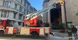 Allarme calcinacci in Galleria 25 aprile, intervento dei vigili fuoco