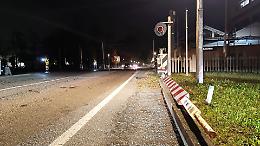 Cede la sbarra, passaggio a livello di viale Santa Maria ko