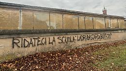 Imbrattato il muro esterno del cimitero ebraico