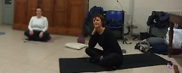 In municipio yoga per i dipendenti: "Riduce lo stress e crea spirito di gruppo"