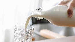 Piloni e Carra: «Chiediamo a Regione 5 milioni per aiutare i produttori di latte»