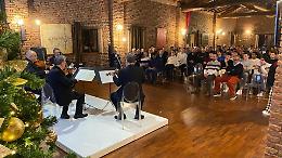 Juvi Ferraroni, la festa di Natale al Realis Convento