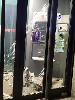 Assalto al bancomat della Banca popolare di Sondrio