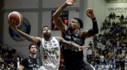 Super Vanoli, torna la vittoria: Trento è travolta