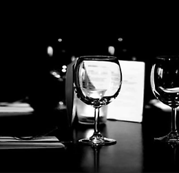 Cena al buio: iniziativa per il progetto ''Mai più soli''