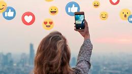 Influencer sull’ottovolante van su e giù vorticosamente