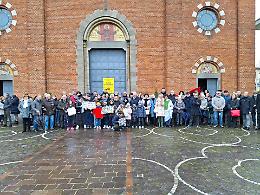 Protesta sul sagrato: «Senza i frati i Sabbioni non saranno più la stessa cosa»