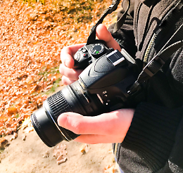 "Strada facendo" Scatti di un percorso fotografico condiviso