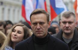 Gli Stati Uniti impongono oltre 500 nuove sanzioni alla Russia dopo la morte di Navalny