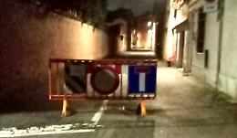 Bravate giovanili: transenna ostruisce la strada a Gera e schiamazzi a Roggione