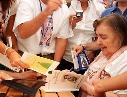 «Ombra che mi baci le labbra»: poesia inedita di Alda Merini