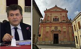 Il sindaco ai preti: «Basta tensioni»