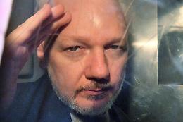 Assange, Londra concede l'appello contro l'estradizione in Usa 