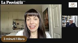 Occhi di bambina su un mondo nero