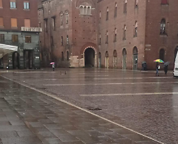 La pioggia cancella il mercato del mercoledì