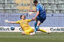 La Cremonese perde in pieno recupero. La Ternana fa il colpo: 2-1