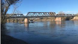 Ponte ferroviario, sospesa la navigazione dal 6 al 10 maggio su 500 metri di Oglio