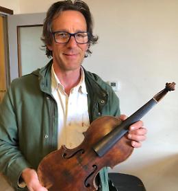 Il violino di Albert Einstein  ‘ritrova la voce’ a Cremona