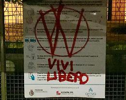 Scritte No Vax: scoperte e indagate due donne