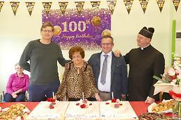 Grande festa per i 100 anni di Luigina Delvecchio