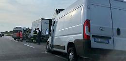 Tamponamento tra un furgone e un camion, Paullese in tilt