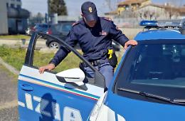 Pestato dal vicino di casa, il 46enne ancora grave