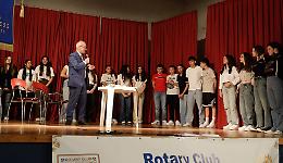 Il Rotary premia la giovane cronista