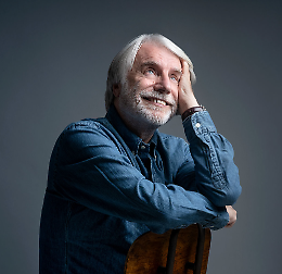 Paolo Crepet torna sul palco con "Mordere il cielo"