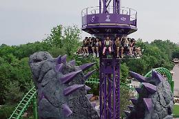 A Gardaland c'è Wolf Legend,  la nuova Drop & Twist Tower