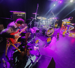 Andromeda Surfers: Rock Blues & more...