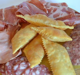 Torta fritta e musica per i LuDiLuglio Isolano