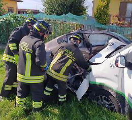 Un 82enne ferito  nello schianto