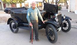 Don Vicente festeggia i 106 anni 