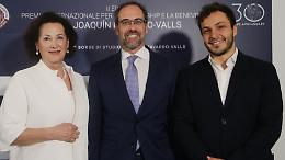 Nicolò Govoni vince il premio internazionale Navarro-Valls 