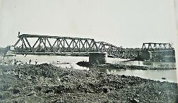 Raddoppio, cantiere per il nuovo ponte ferroviario al via: «Uguale a quello antico»