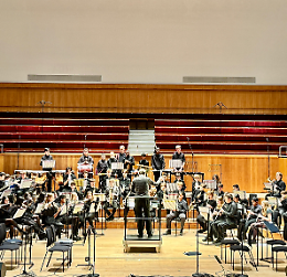 Concerto della  Saint Cecilia’s Church of England School dal Regno Unito