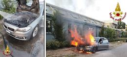 Auto in fiamme sulla tangenziale, pronto intervento dei vigili del fuoco